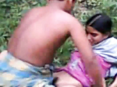 Indian girl fucked in the grass by desperate guy