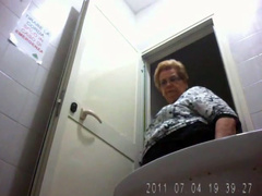 Mature fatty in huge panties pisses in public restroom