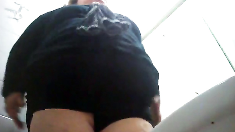 Fat Hidden Cam Nude - Impatient BBW pees and hidden camera captures her fat ass | voyeurstyle.com