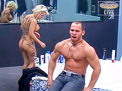 Big Brother Fakes - Big Brother babe with big tits showers | voyeurstyle.com