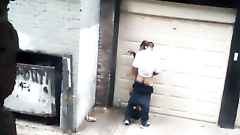 Hooker Sex Outdoor - Street hooker filmed fucking in an alley | voyeurstyle.com