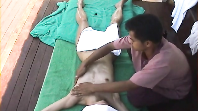 wife fingered by masseur