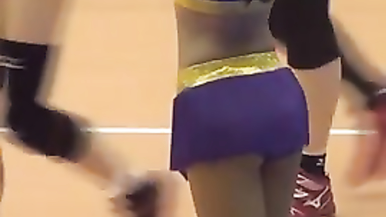 Sweet cheerleader makes her round buttocks bounce