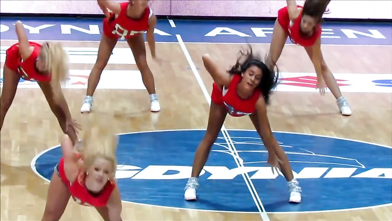 Sexy cheerleaders jiggle their round butts while dancing