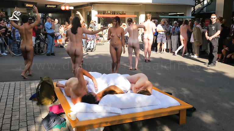 street public nudist VoyeurWeb