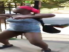 Black fattie shows off her chubby bottom