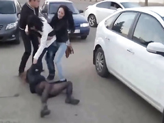 Russian chicks getting into a crazy fight