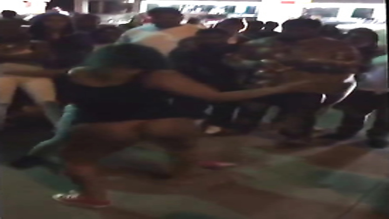 Chocolate ass shakes during the girls' fight!