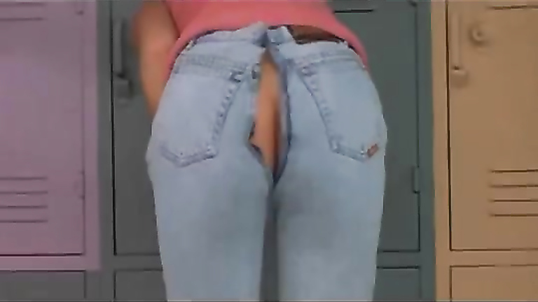Chicks jeans tear up and reveal the ass crack voyeurstyle