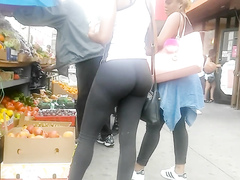 Smokin' black cutie with a big butt wears really tight sweatpants