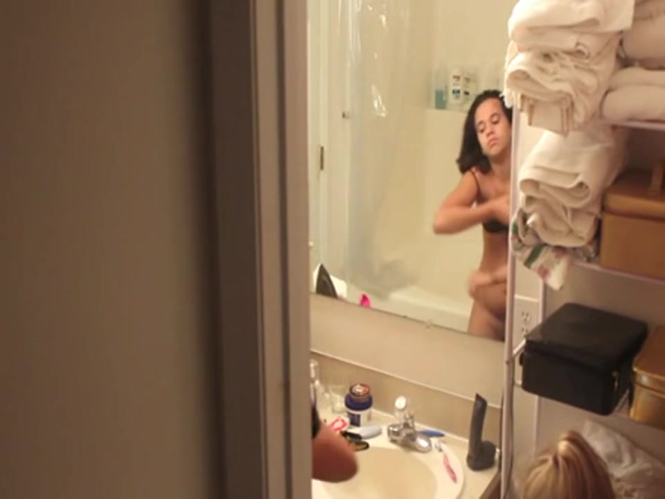 teens bathroom shower voyeur