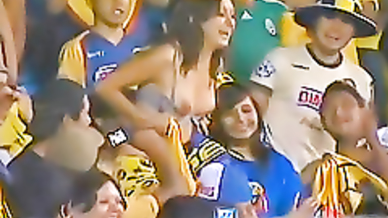 Girls Flashing Tits At Fan