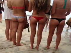 Young amateur asses in sexy bikini bottoms