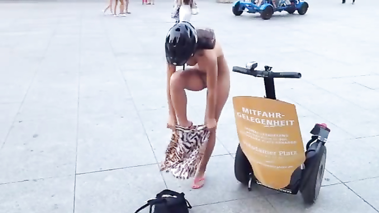Czech exhibitionist girl gets dressed in public