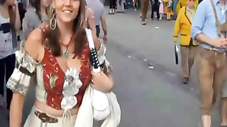 Oktoberfest amateur babe flashes ass in public | voyeurstyle.com