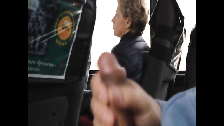 Man flashes and masturbates in the public transportation