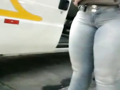 Yummy camel toe at the bus station