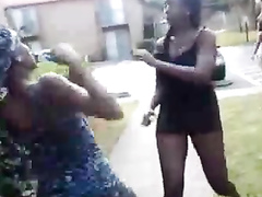 Trashy black women fighting at the apartment complex