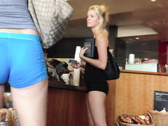 Stunning sporty asses on chicks at the coffee shop