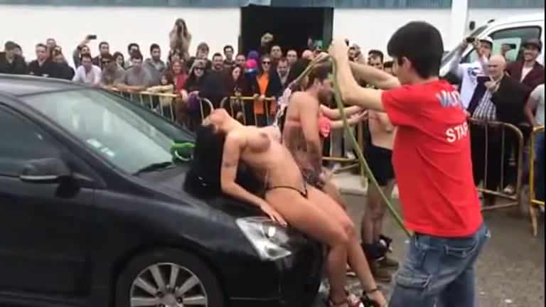 Naked Girls Big Boobs Car Wash