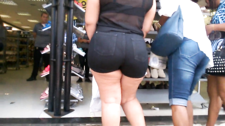 Perfect booty walking through the market