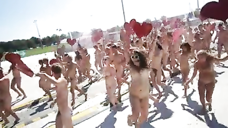 Nudist sprint and celebration on Valentine’s Day
