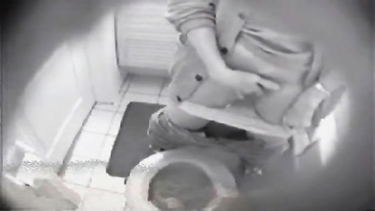 Мастурбация На Скрытую Камеру Видео
