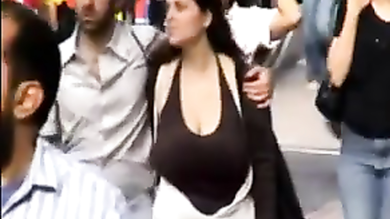 I like filming babes downblouse while I walk around